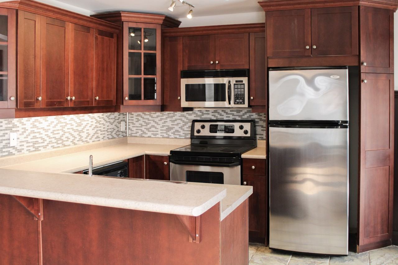 834 Richmond Street - Photo 4 of 14