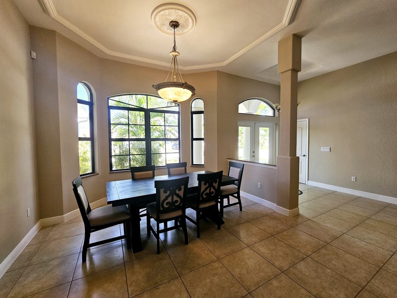 244 Se 20th Ct #1 - Photo 6 of 36