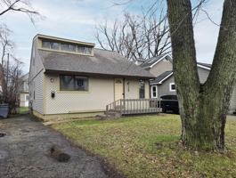 featured image of 755 Emmons Ave #1