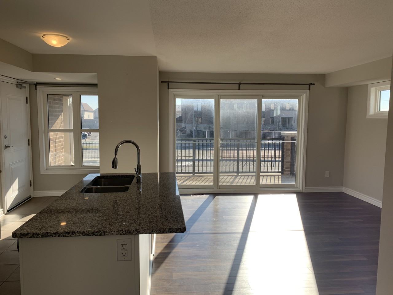 777 Chapman Mills Dr - Photo 3 of 10