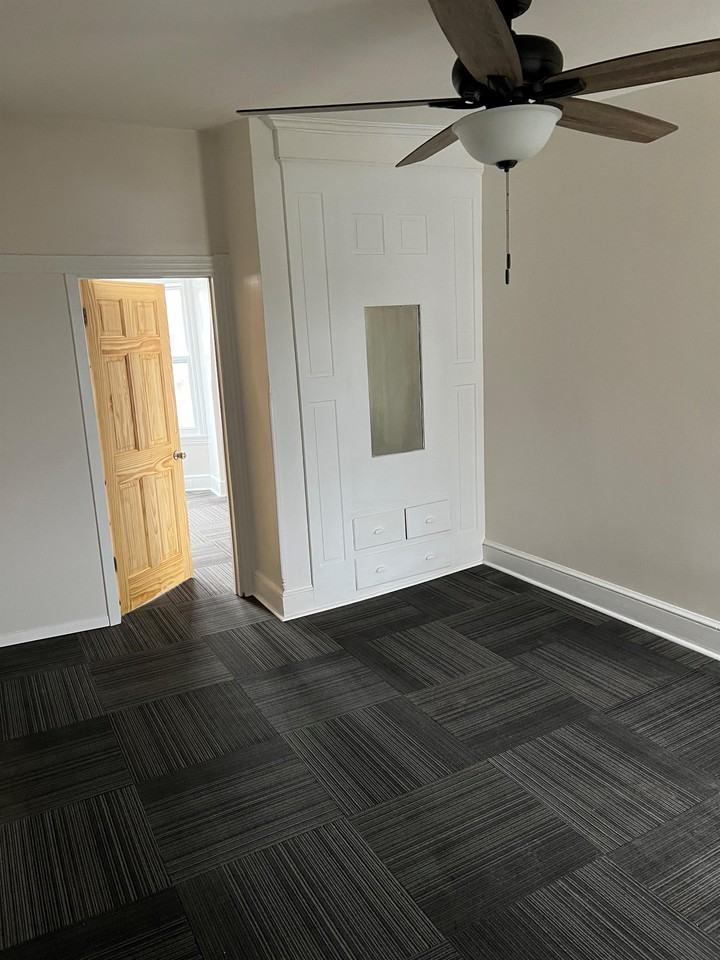 1566 N 10th St #3 - Photo 7 of 10
