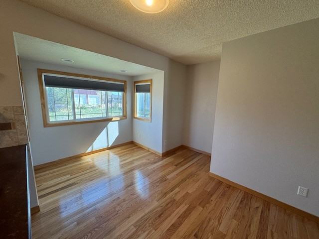 1112 W Saratoga Ave #1 - Photo 7 of 34