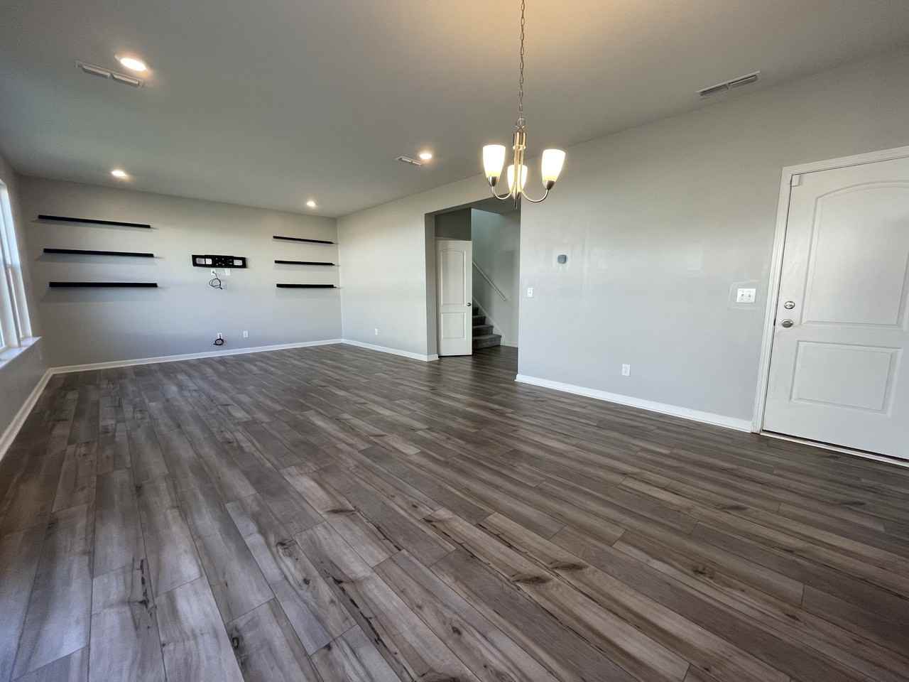 143 Potomac River St #1 - Photo 3 of 23