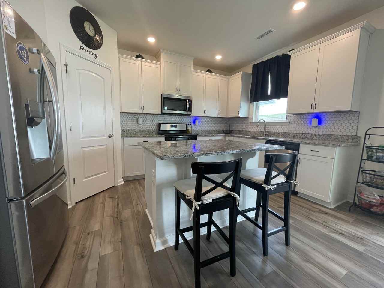143 Potomac River St #1 - Photo 5 of 23