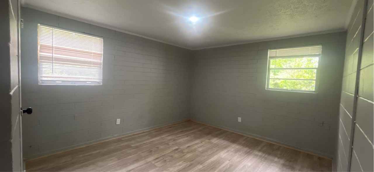 1308 E Roosevelt Ave #1 - Photo 5 of 9