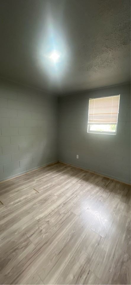 1308 E Roosevelt Ave #1 - Photo 7 of 9