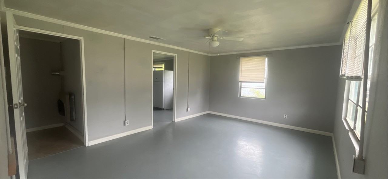 1418 E Roosevelt Ave #1 - Photo 3 of 10