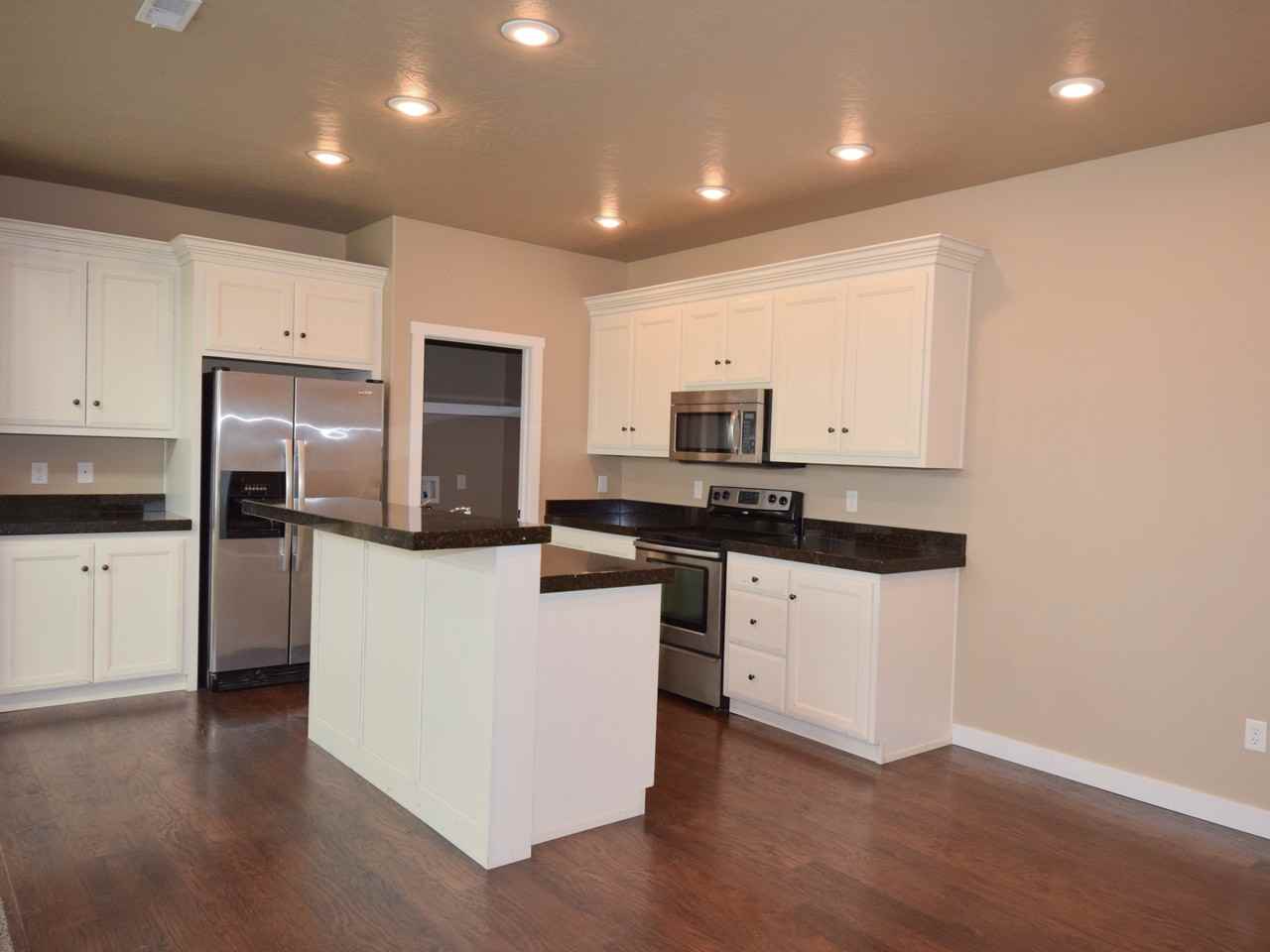 1236 W 2432 S #1 - Photo 4 of 11