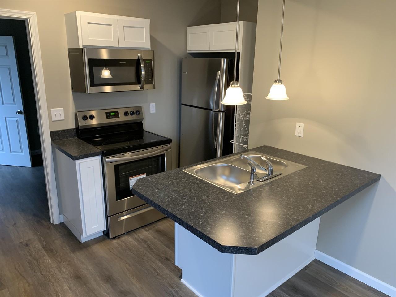 612 Maple Ave #1 - Photo 5 of 12