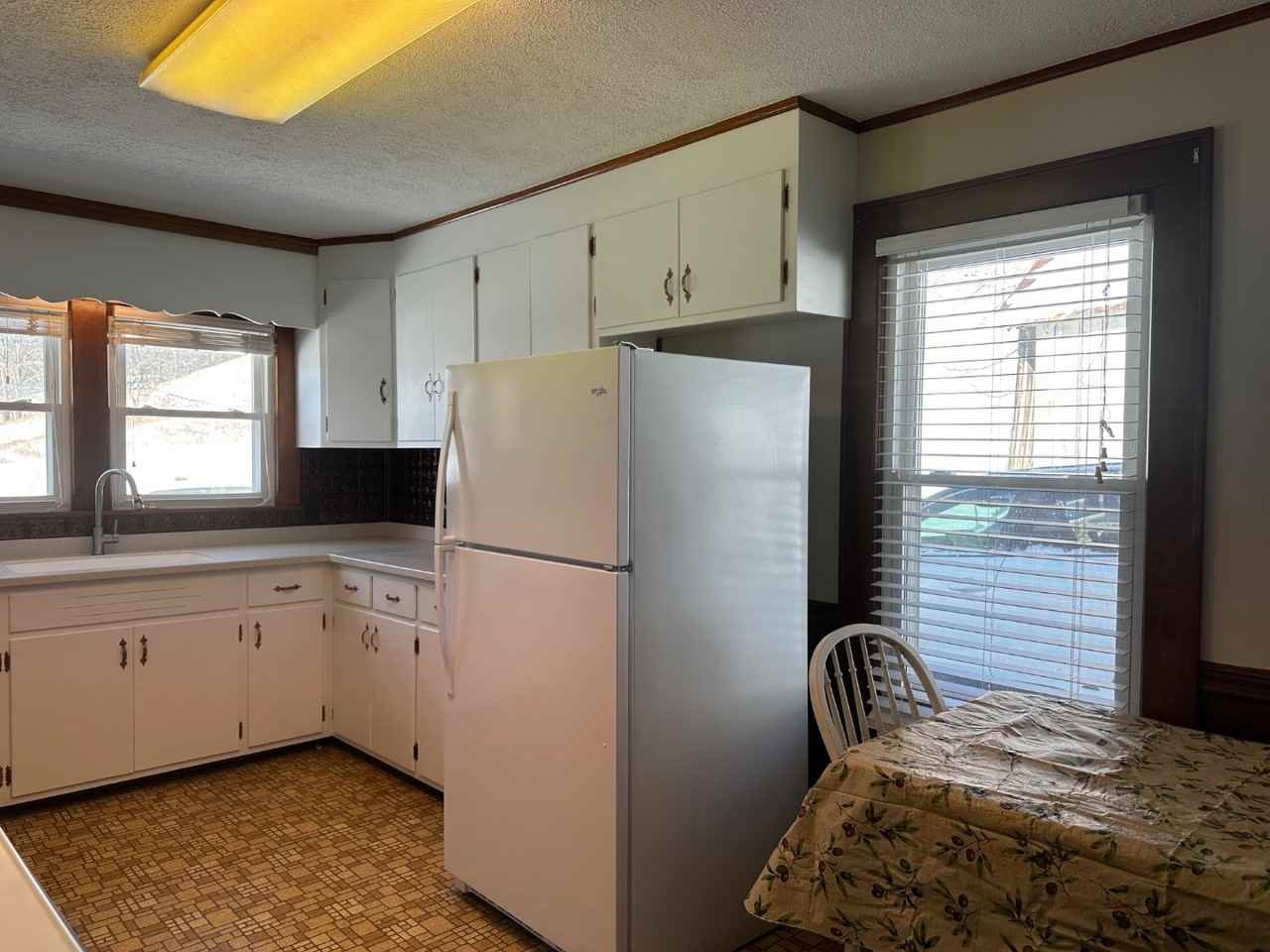 6123 Boozy Creek Rd - Photo 7 of 11