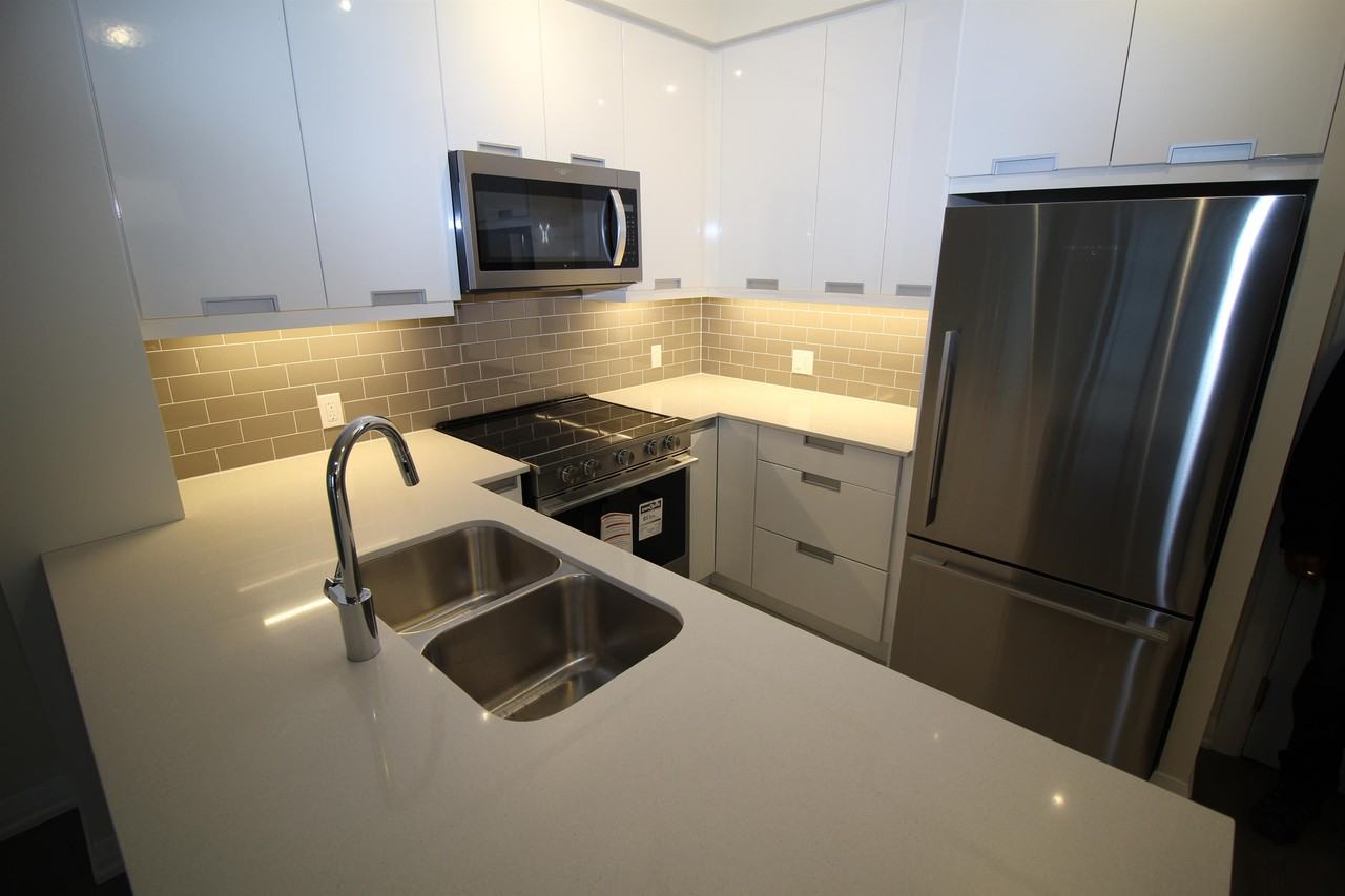 65 Pinnacle Uptown #1 - Photo 3 of 16