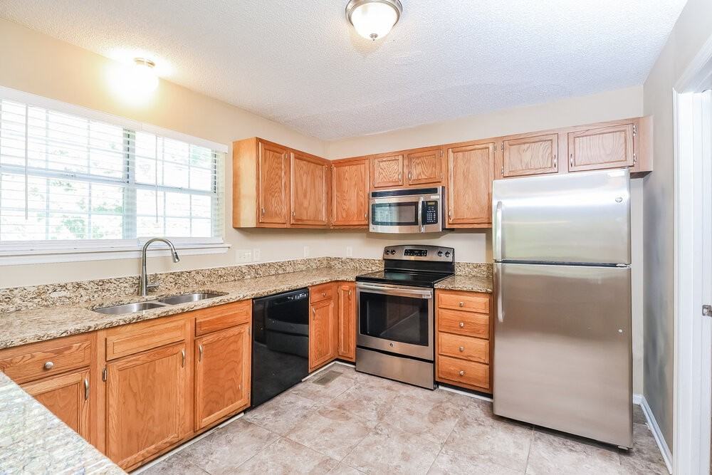 380 Canter Ct Nw - Photo 7 of 16