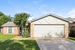featured image of 1812 Hunting Green Dr