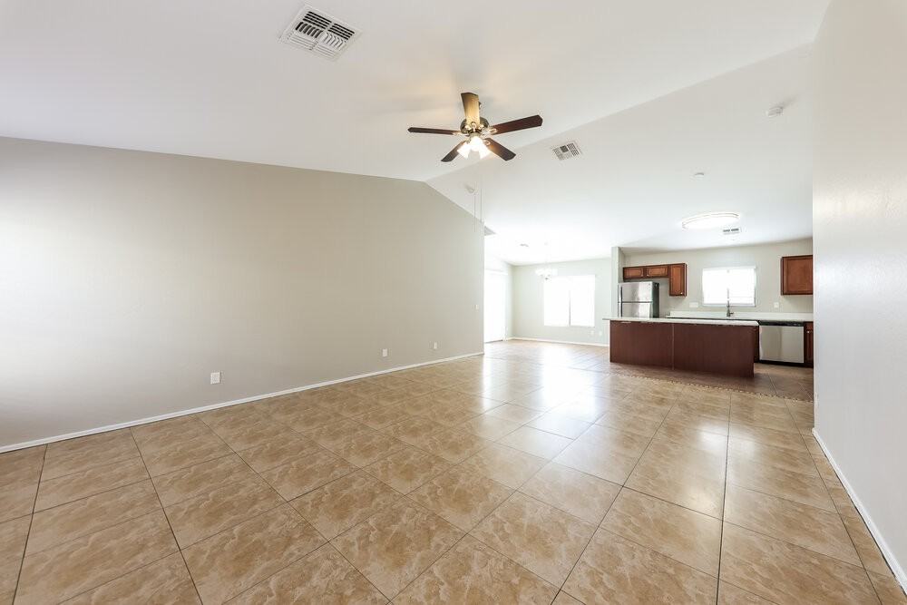12530 W Willow Ave - Photo 3 of 16