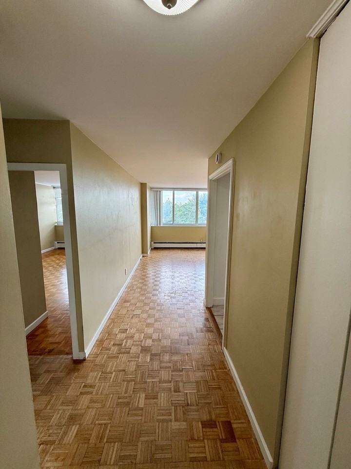 1401 Pennsylvania Ave #914 - Photo 3 of 15
