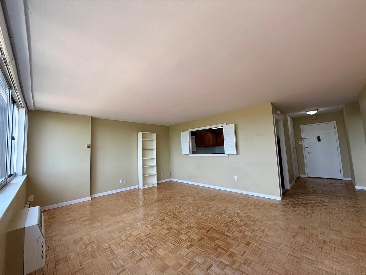 1401 Pennsylvania Ave #914 - Photo 5 of 15