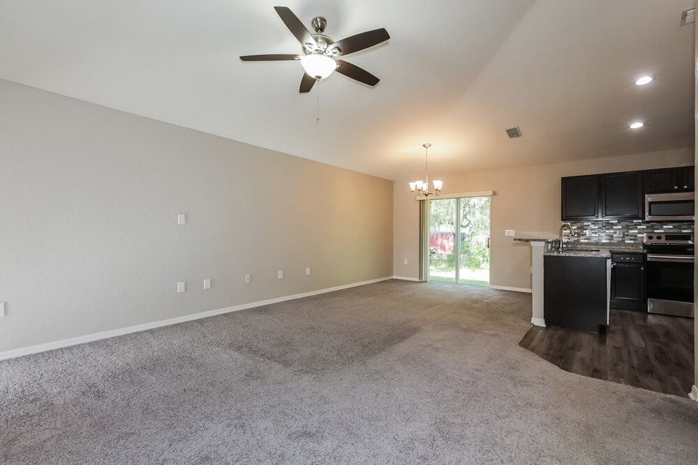 8006 Brookeshire Dr - Photo 4 of 16