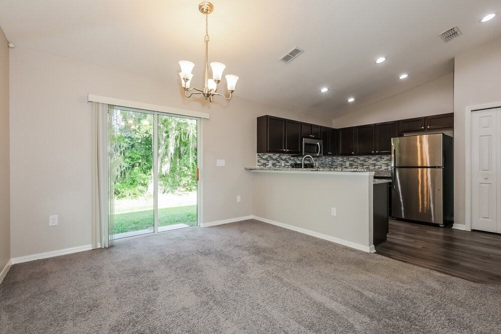 8006 Brookeshire Dr - Photo 6 of 16