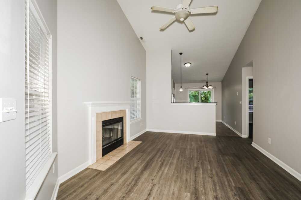 6439 Titania Dr - Photo 4 of 16
