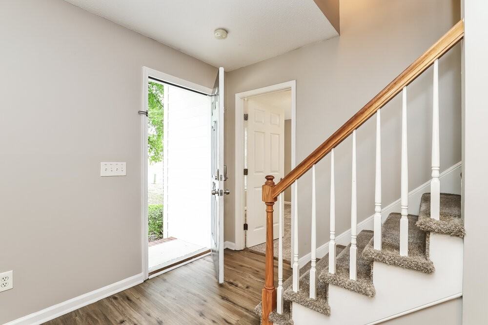 306 Murraylane Rd - Photo 5 of 17