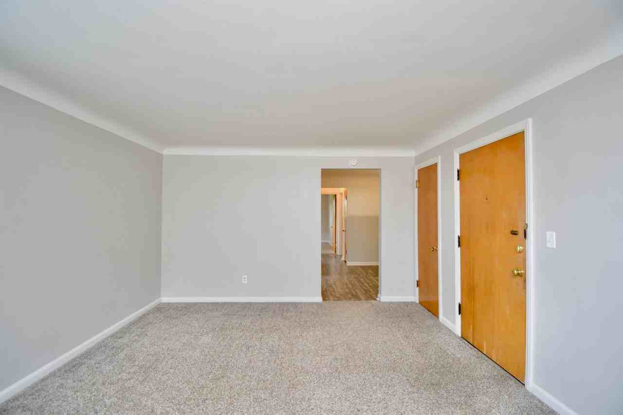 6142 Dryden Ave #4 - Photo 3 of 30