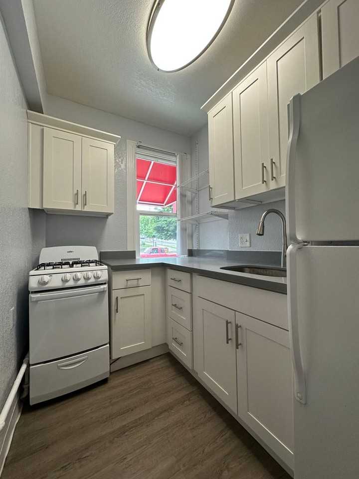 Scandia Mignon Apartment Homes - Photo 7 of 15