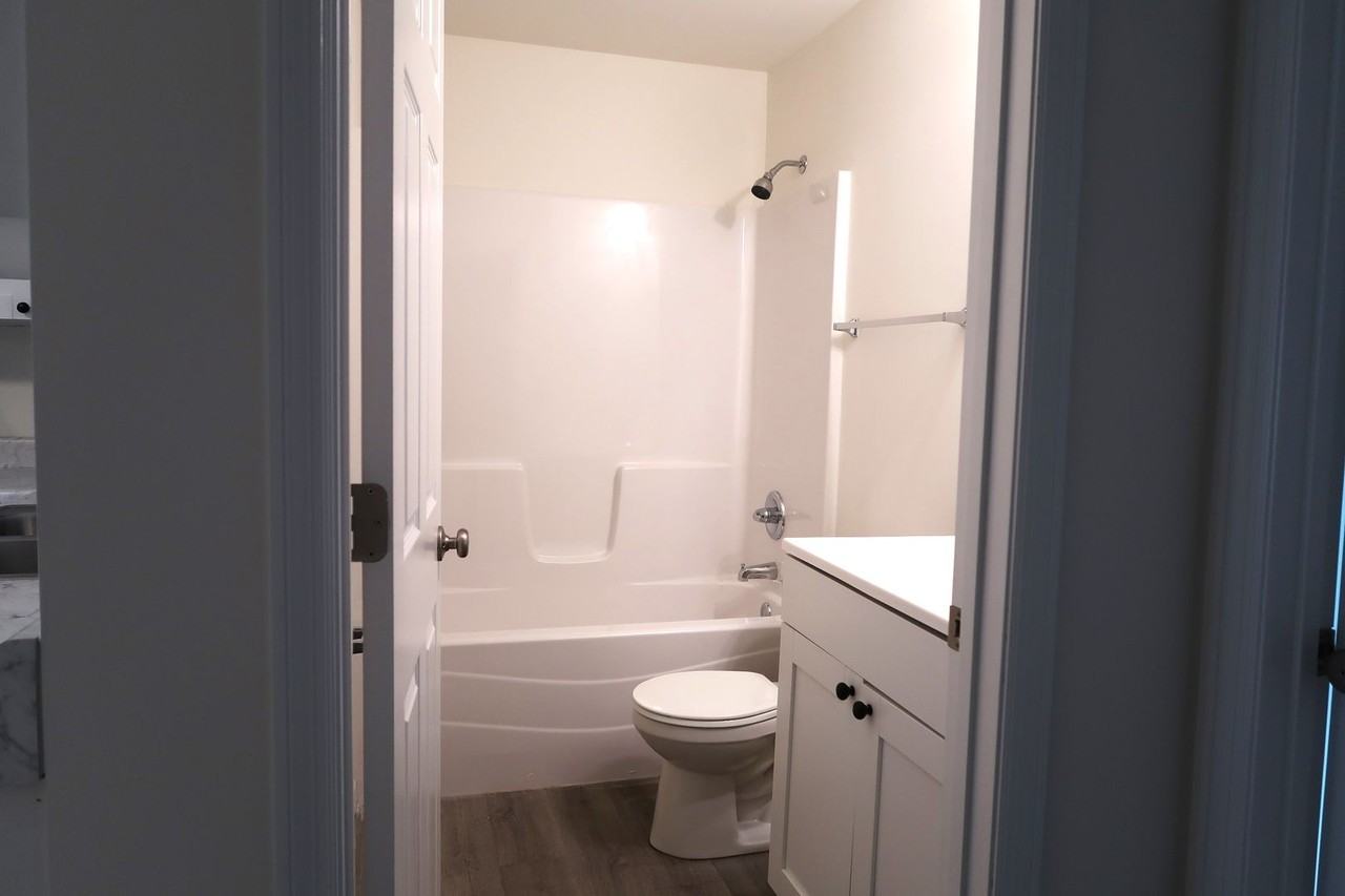 Quail Run Apartments and Townhomes - Photo 4 of 17