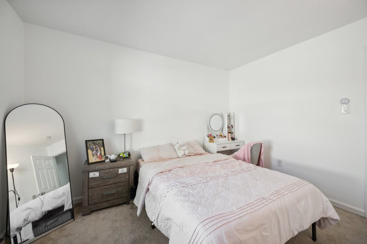 5012 Quebec St #1 - Photo 5 of 18