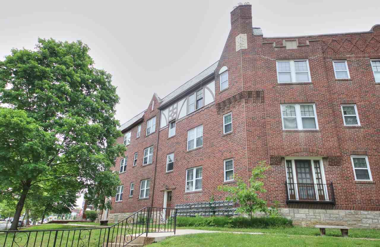 Apartment for Rent in Bevo Mill - Photo 3 of 3