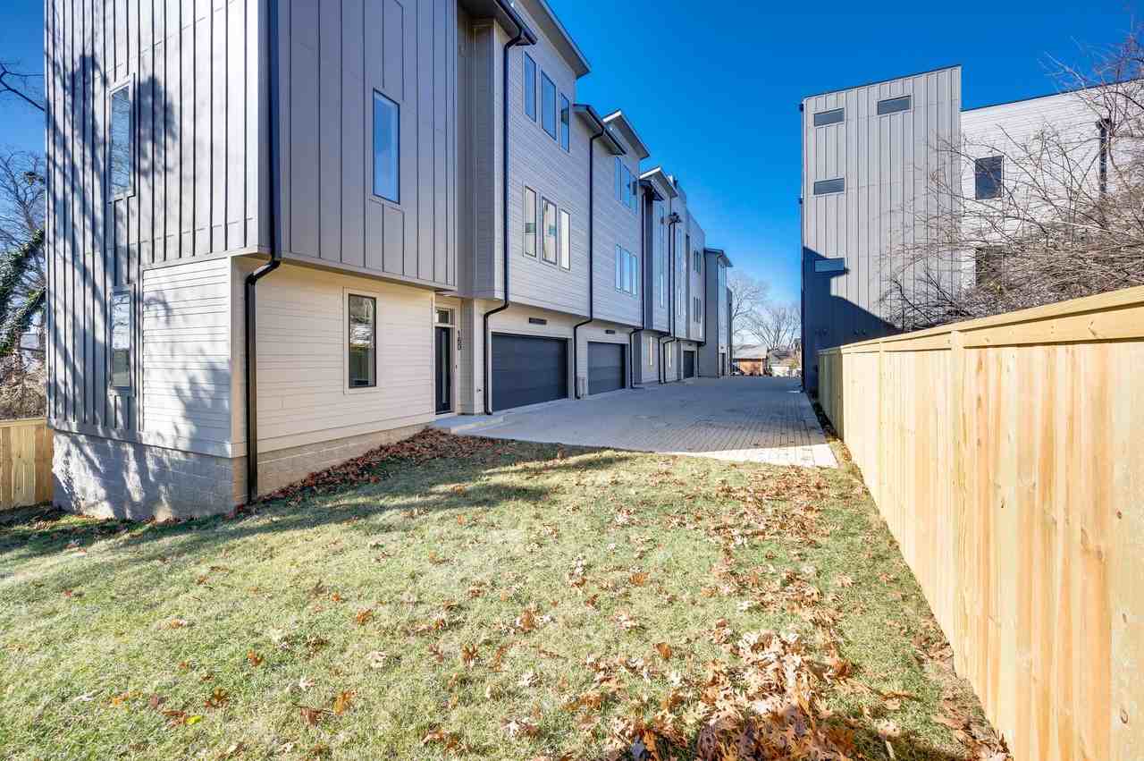 16 Willis St #B - Photo 6 of 50