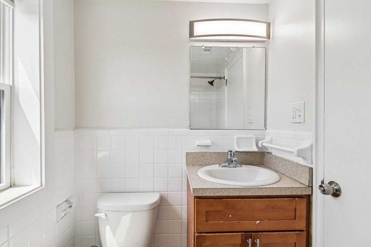 Takoma Flats - Photo 6 of 43