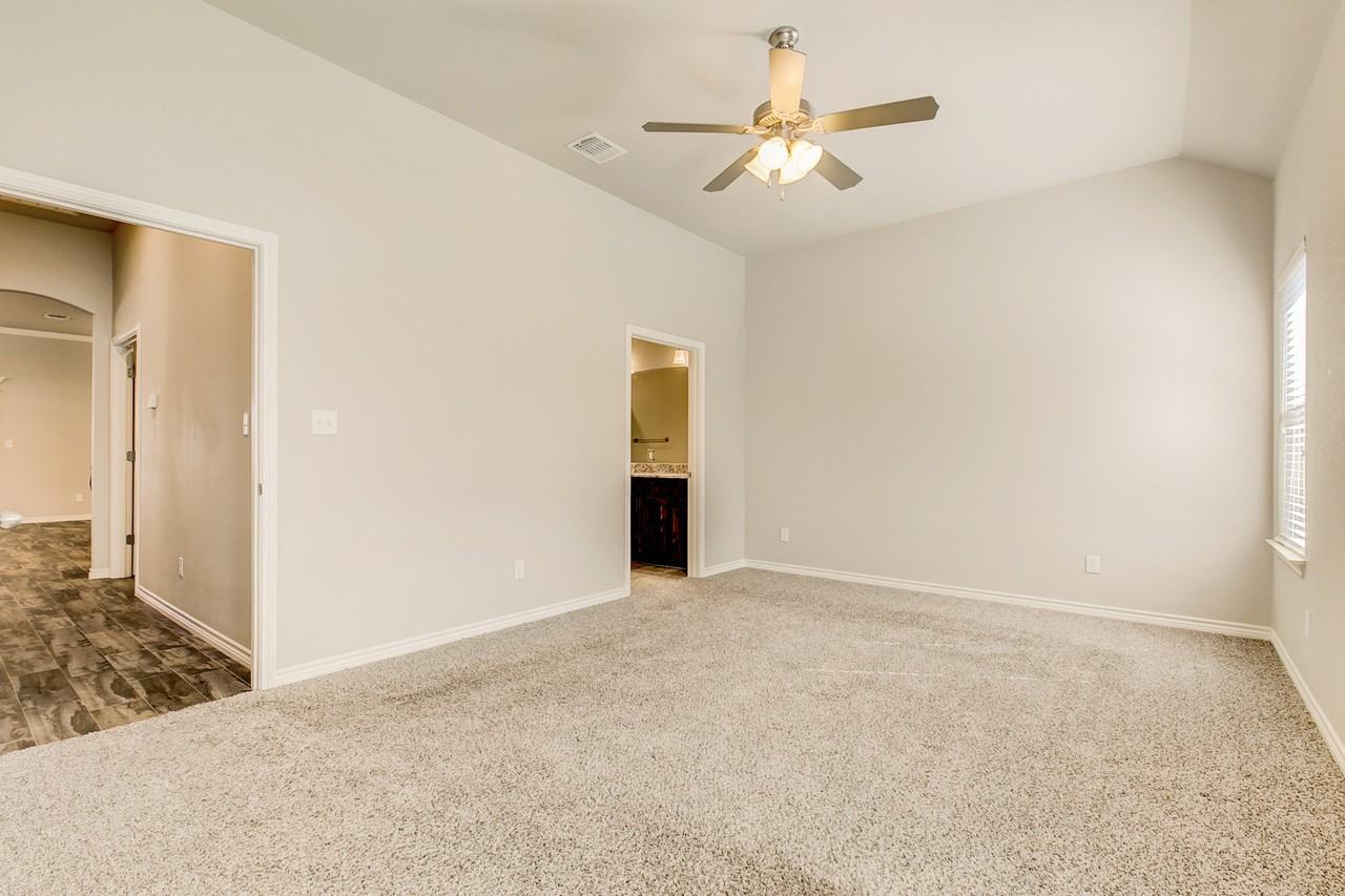 4913 Opal Ct #4913 - Photo 7 of 33
