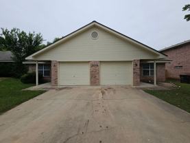 305 S 42nd St #A - Photo 1 of 1