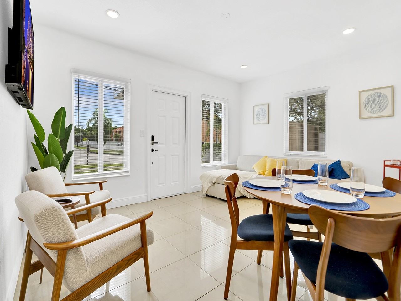2055 Ne 140th St #A - Photo 7 of 14