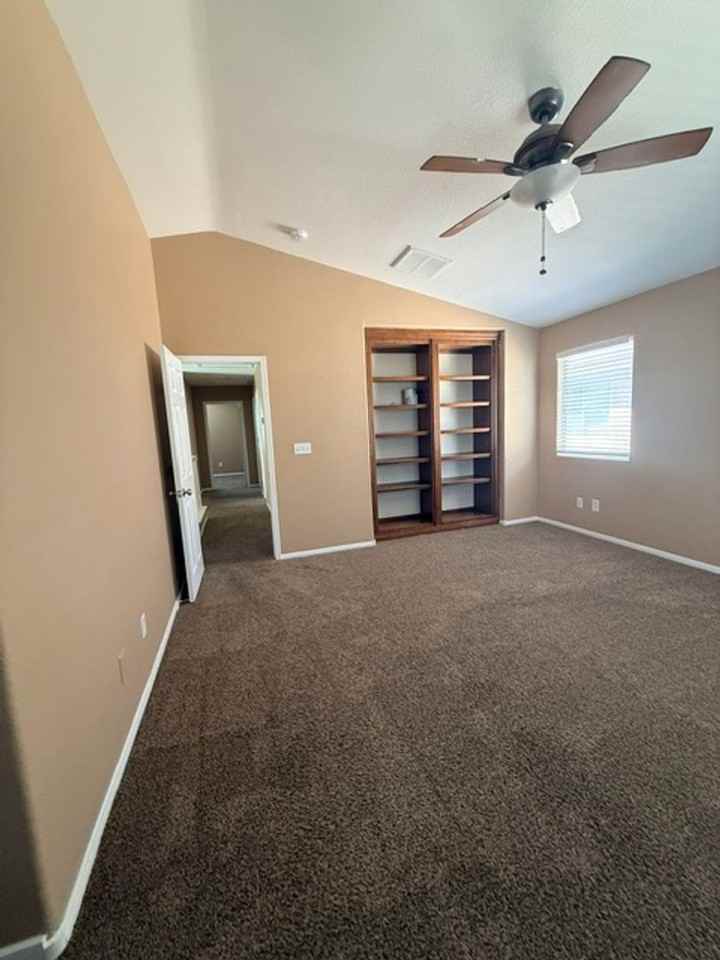 5172 Dillingham Dr - Photo 3 of 19