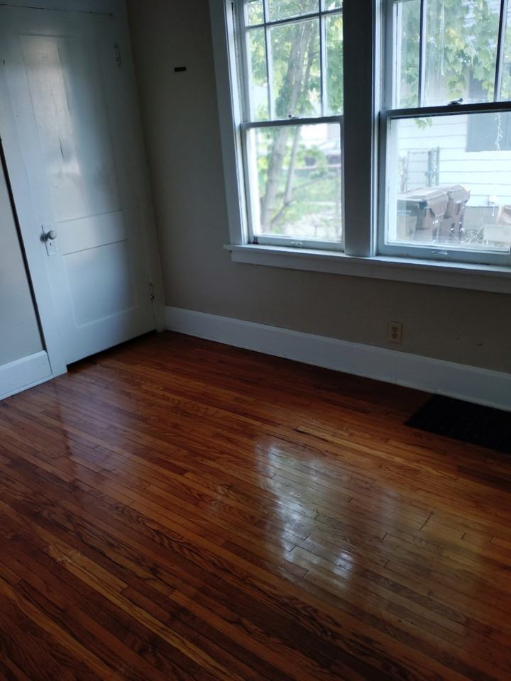 1804 Latham St #1 - Photo 4 of 8