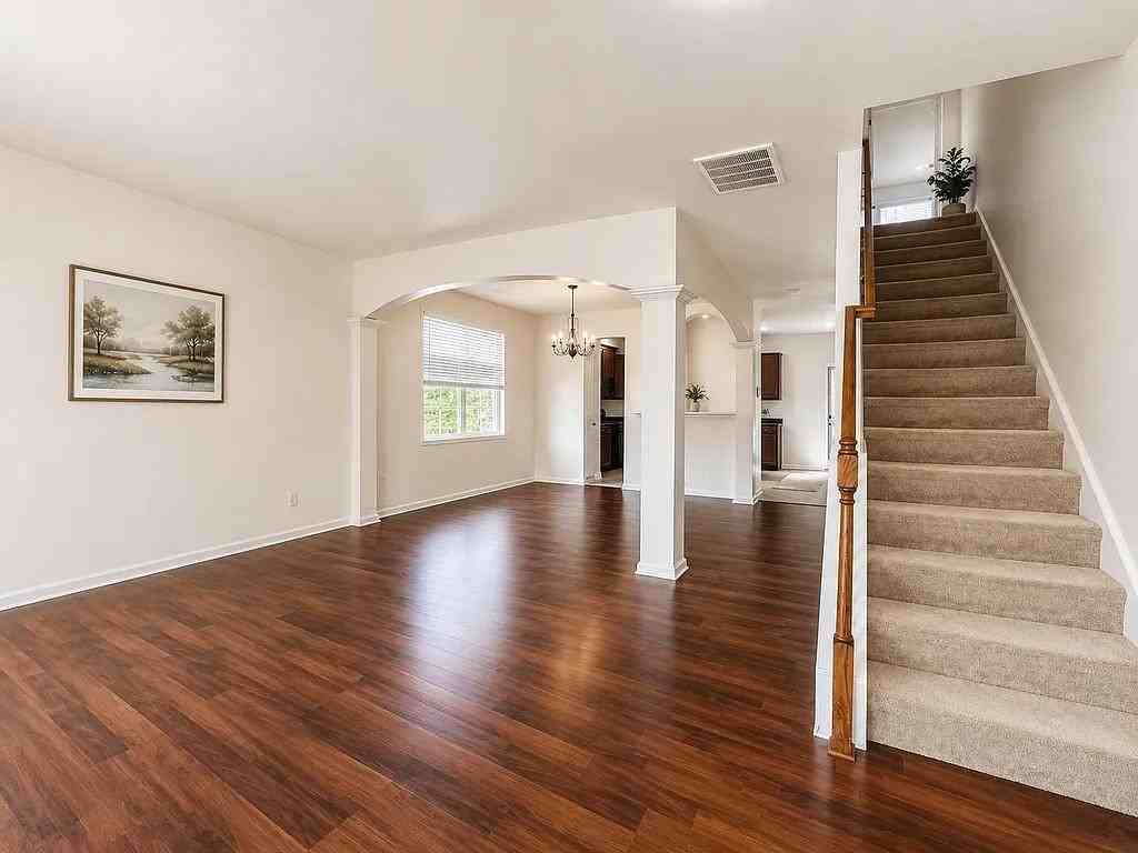 11 Phaeton Ave #1 - Photo 3 of 28