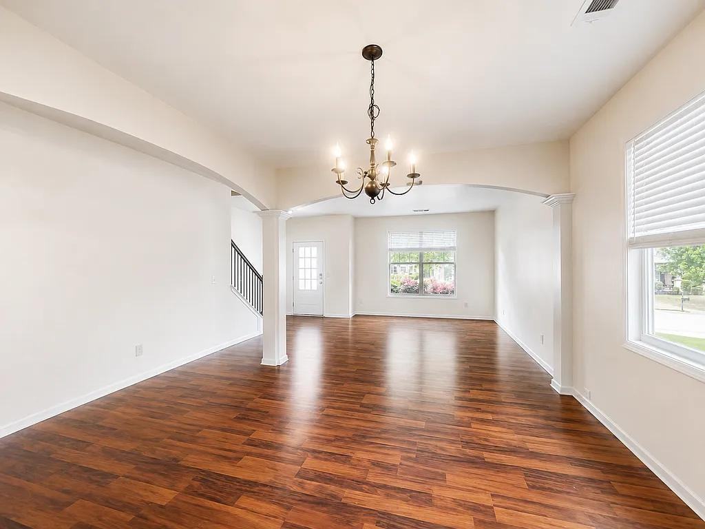 11 Phaeton Ave #1 - Photo 6 of 28