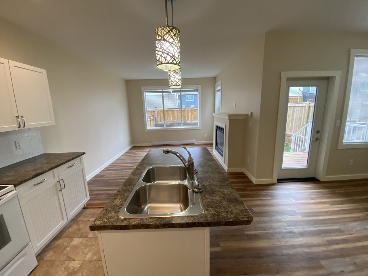 1634 88 Ave #M - Photo 5 of 15