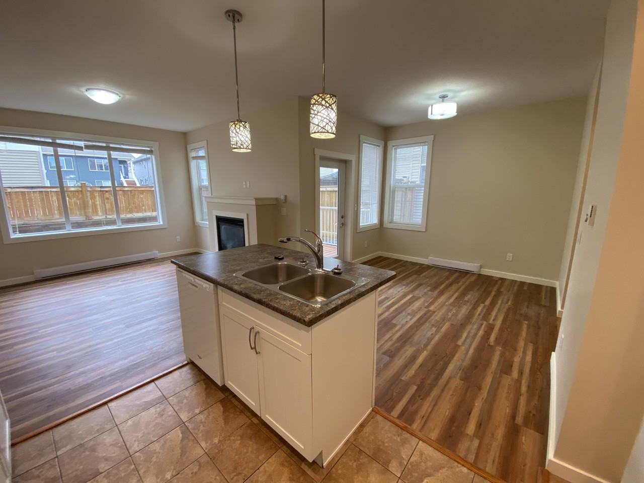 1634 88 Ave #M - Photo 6 of 15