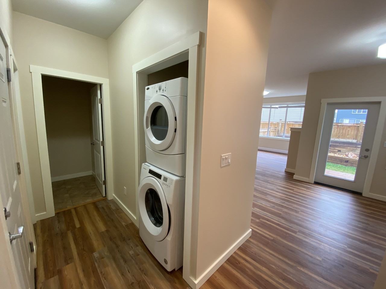 1634 88 Ave #M - Photo 7 of 15