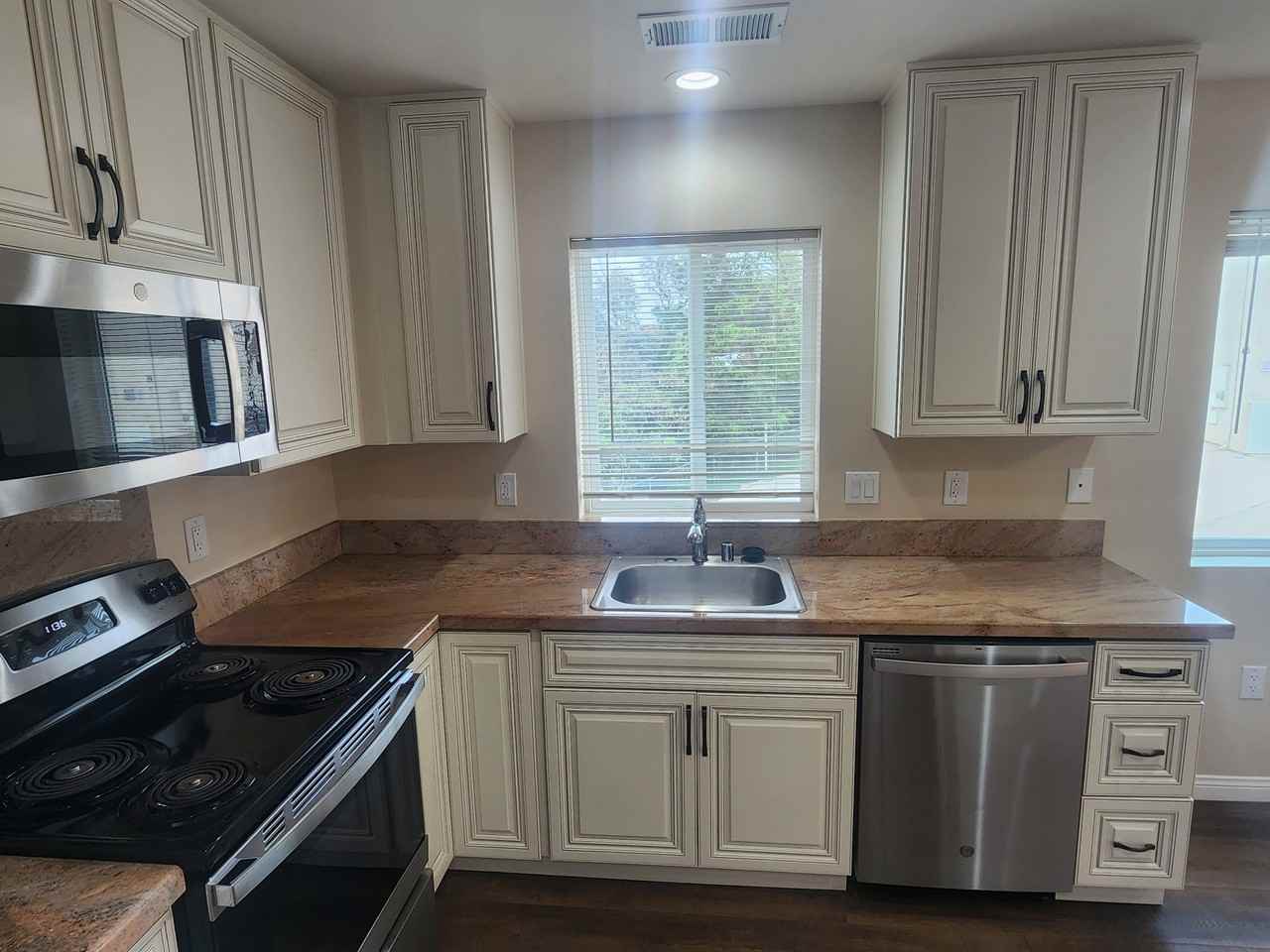 560 Tilling Way #2 - Photo 3 of 18