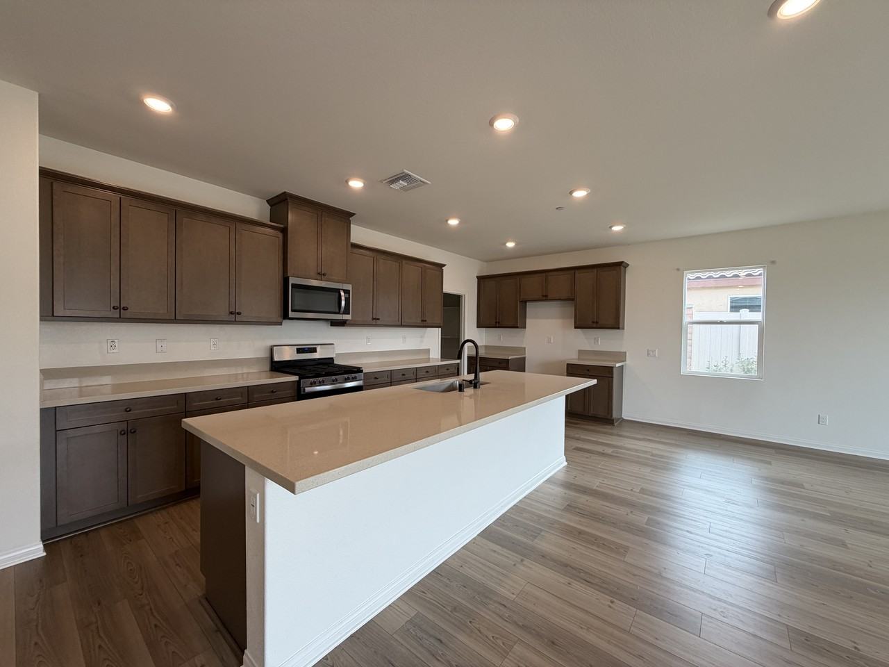 7692 Baerss Rd #1 - Photo 4 of 25