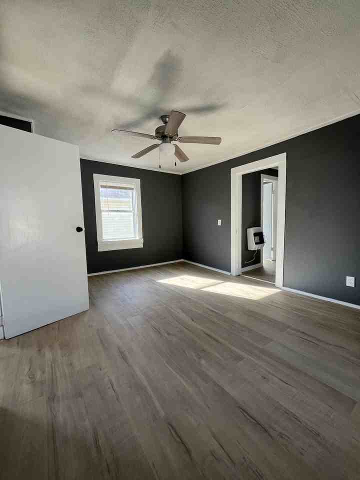 211 Haywood St #1 - Photo 3 of 8