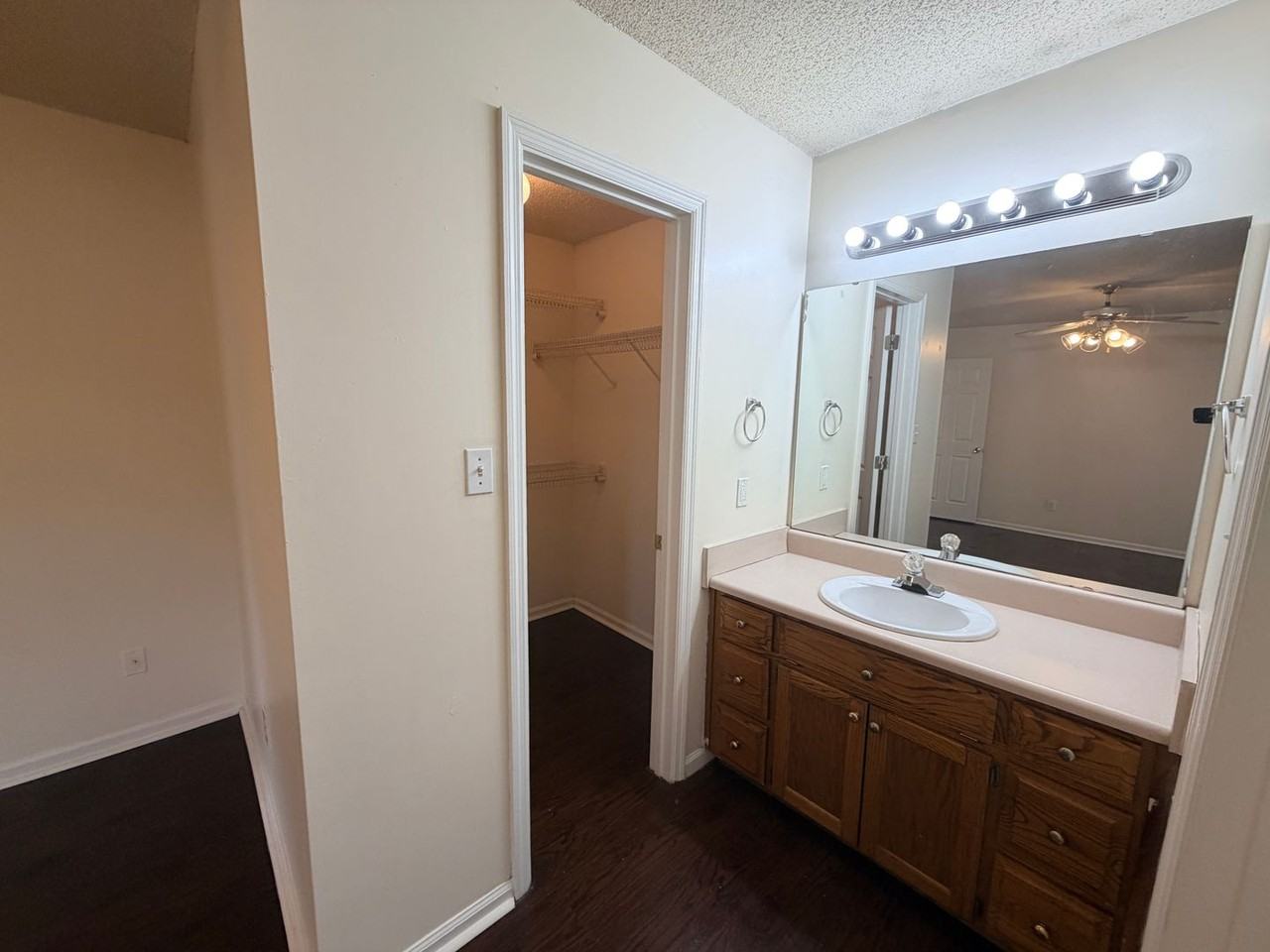 3024 Will Dr - Photo 6 of 16