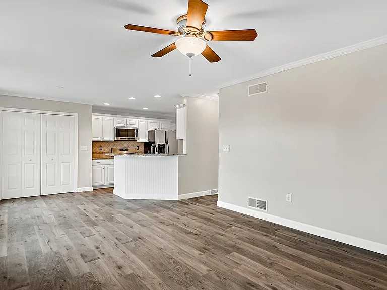447 Graystone Ct #1 - Photo 4 of 10