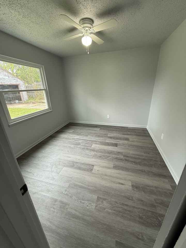 44 S Bon Air Ave #1 - Photo 7 of 10
