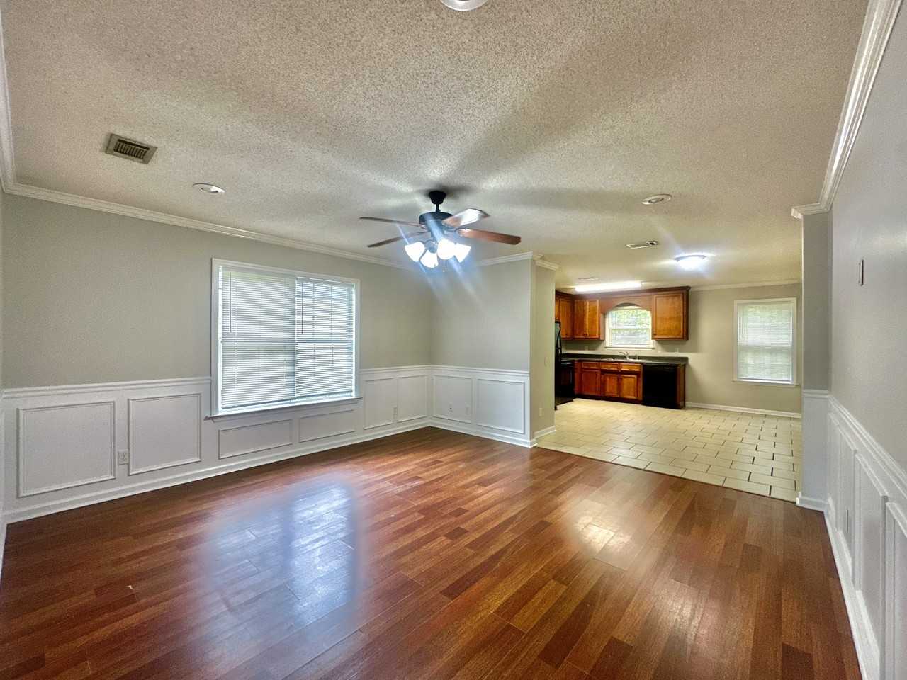 10 W Howell Dr #1 - Photo 3 of 22