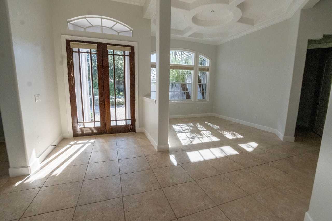 8122 Whitford Ct #1 - Photo 2 of 24