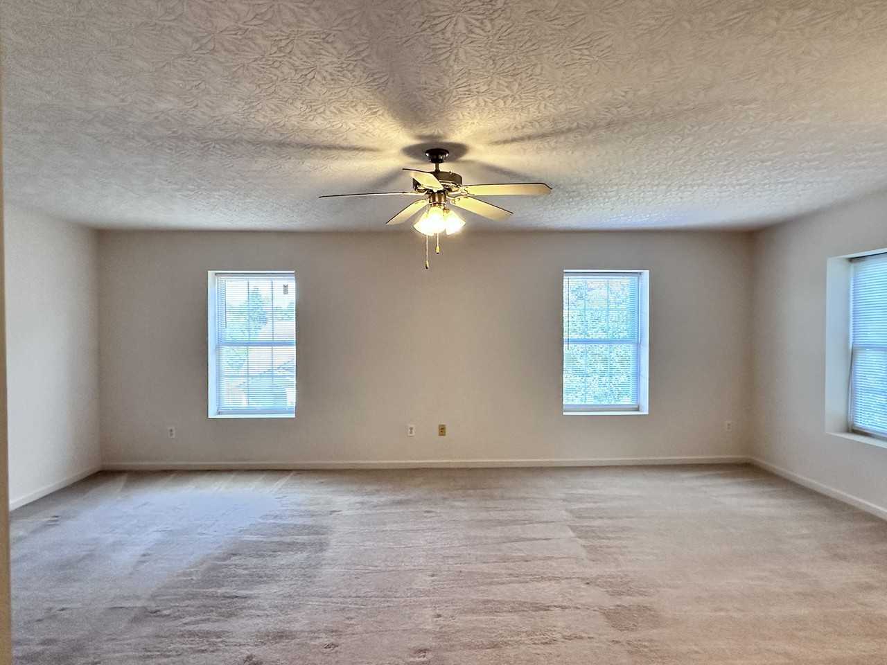 38 Rosette Ln #1 - Photo 4 of 24
